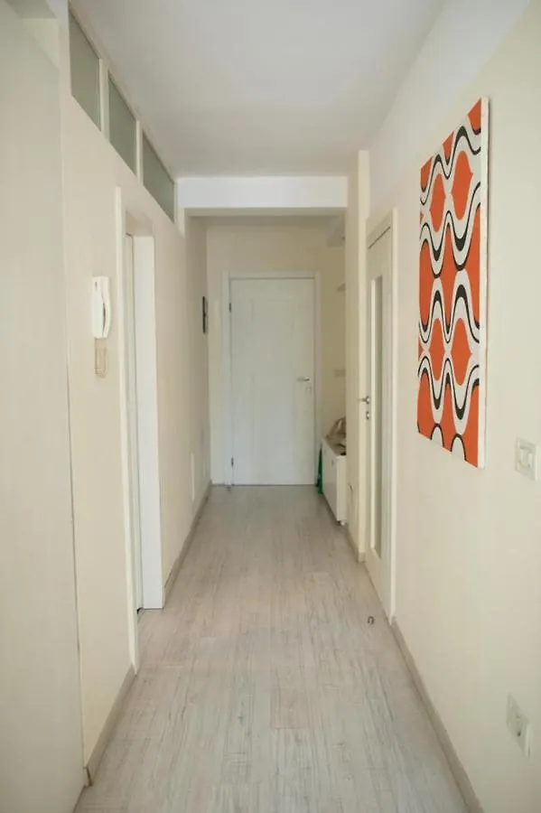 Down Town Tirana Apartment Center 0*,  Албания